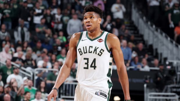 giannis_antetokounmpo_bucks_mvp_.jpg